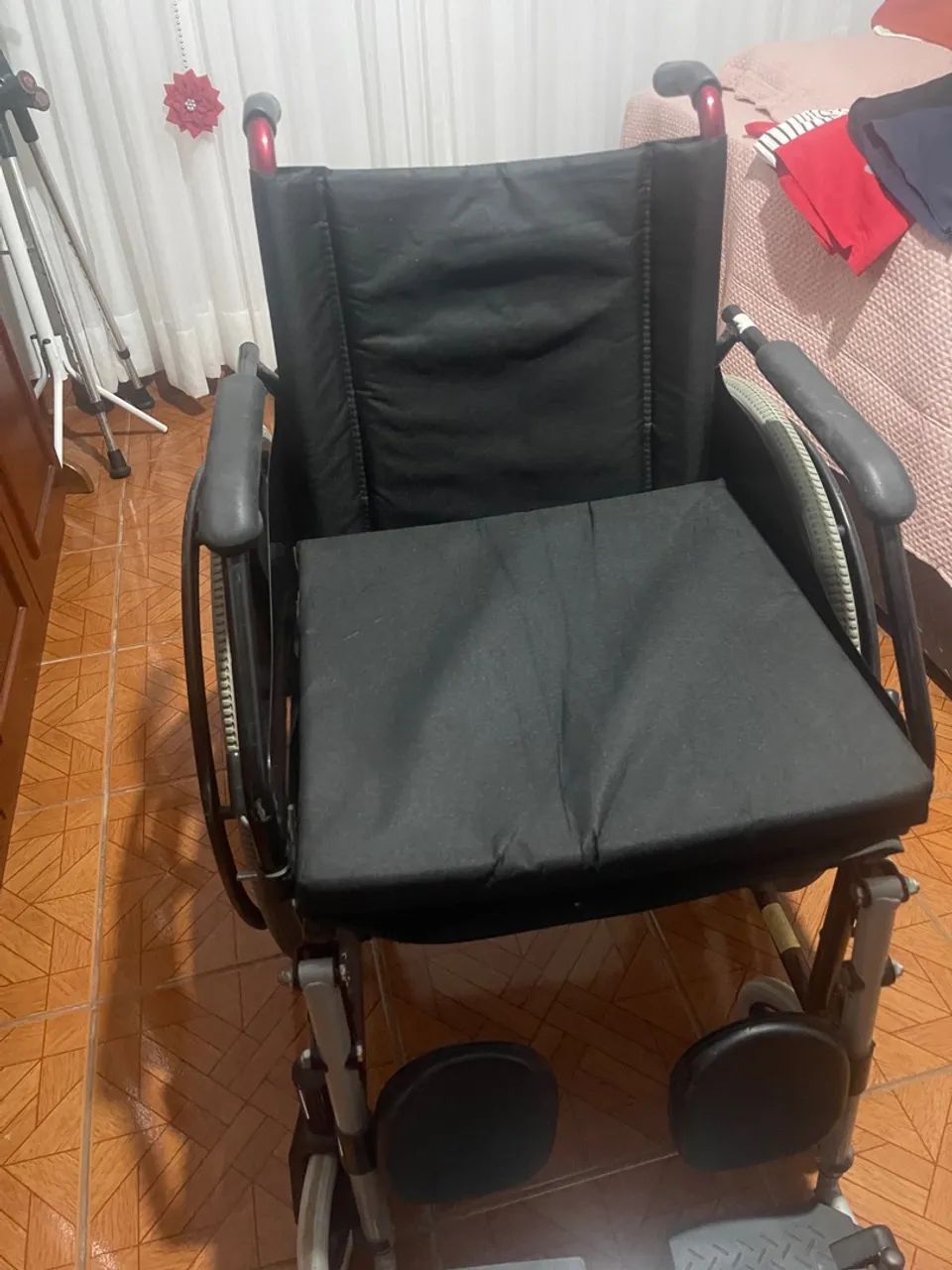 Cadeira de Rodas - Foto 6