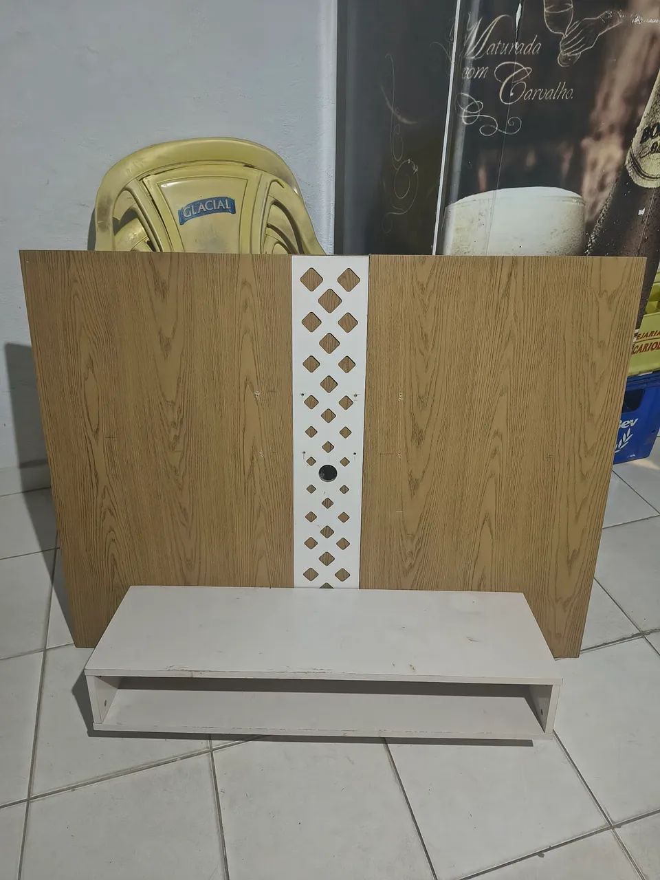 Wall panel with niche64962179911042124