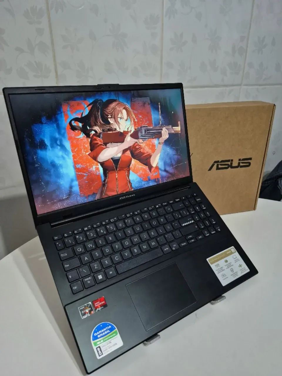 Notebook ASUS Para jogos AMD RYZEN 5 7520U 8GB Ram 512GB SSD
