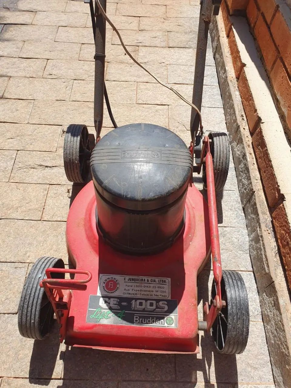 Roçadeira Brudden CE-100S