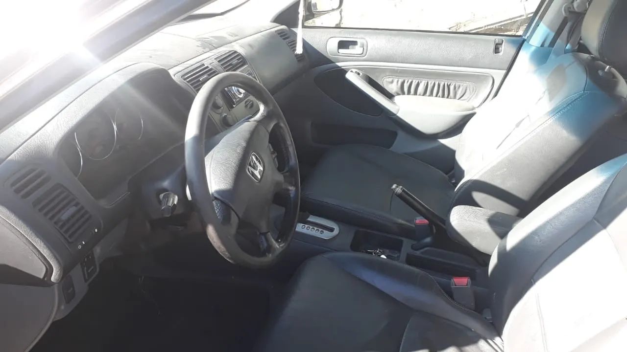Honda civic ano 2004 vtec Sucata para venda de peças  - Foto 2