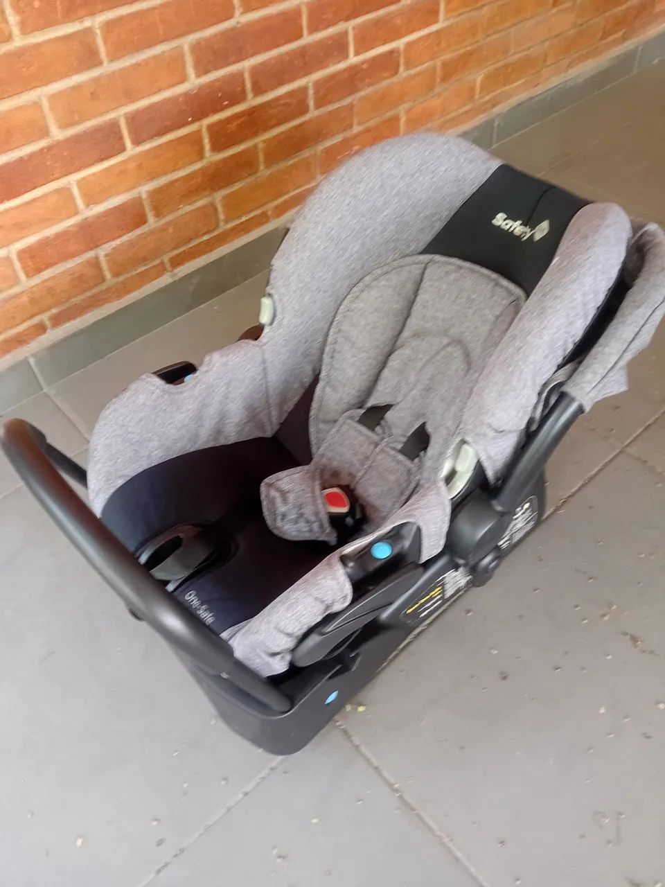 Carrinho de Bebê Moisés e Cadeirinha de Carro Bebê Conforto Safety 1st - Foto 3