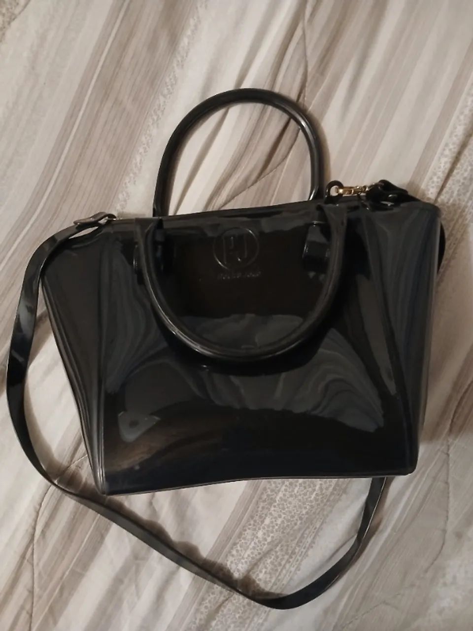 Bolsa preta Petit Jolie