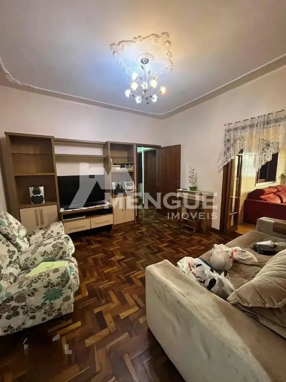 Apartamento com 3 dormitórios à venda no bairro São João Porto Alegre com 89m² por R$ 350.