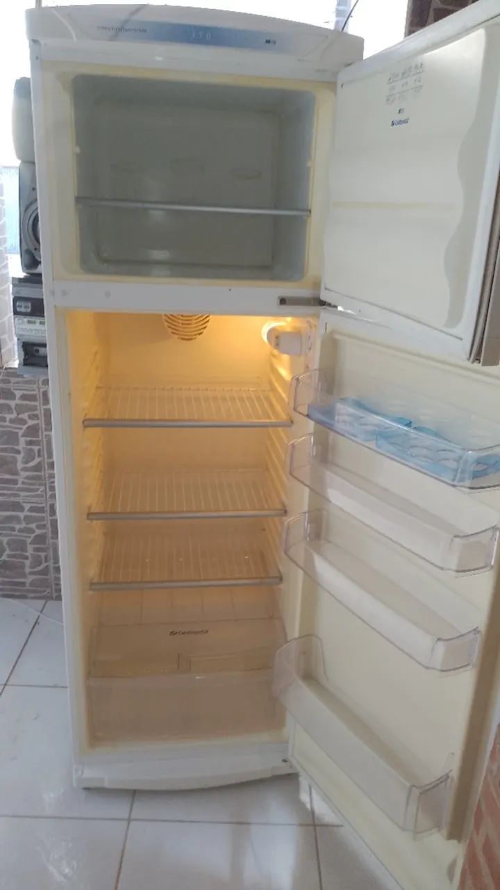 Vendo Geladeira Duplex Continental 370 - Foto 4