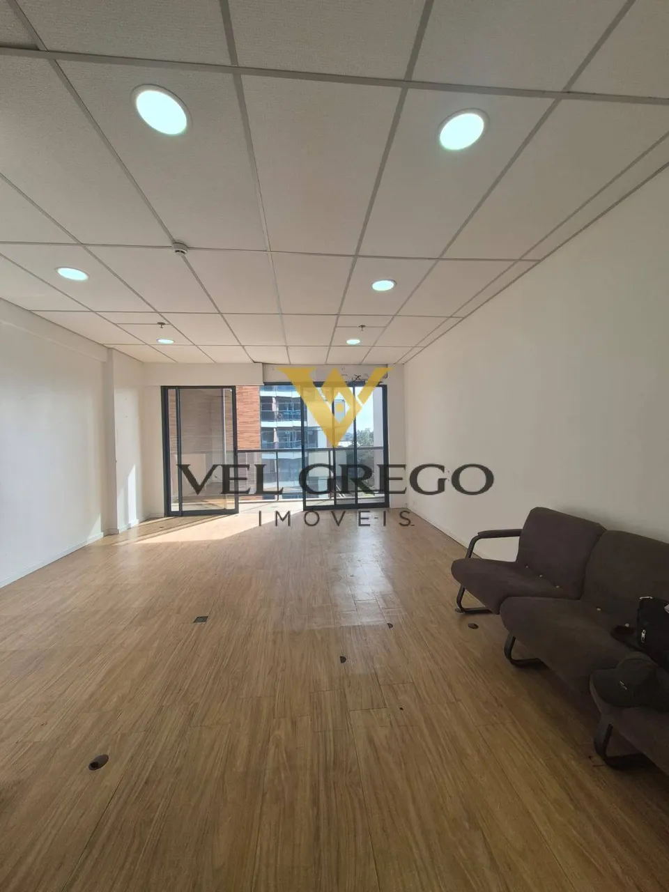 SALA COMERCIAL NO ESPAÇO CERÂMICA SCS