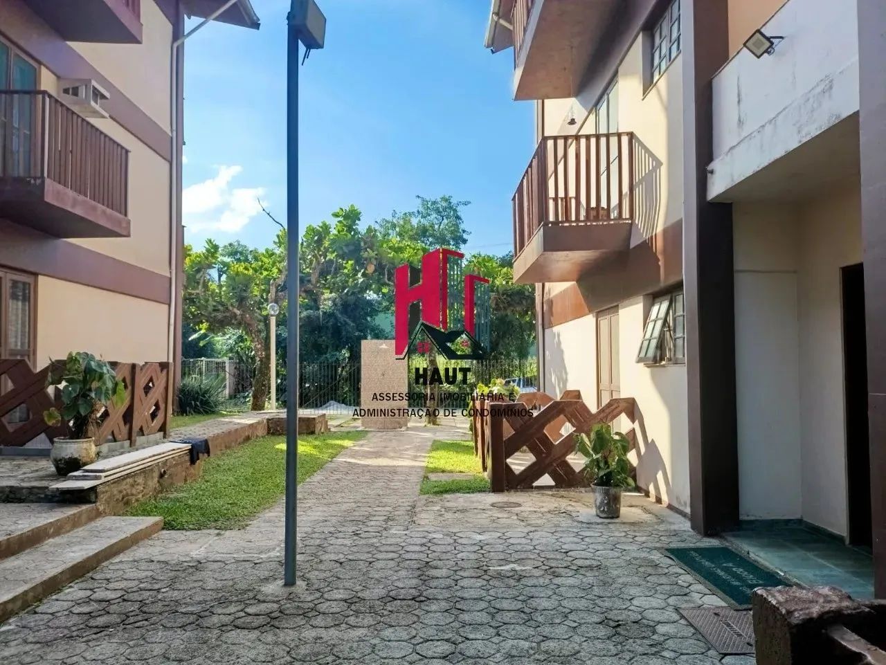 Oportunidade! Apto a venda na Praia da Maranduba