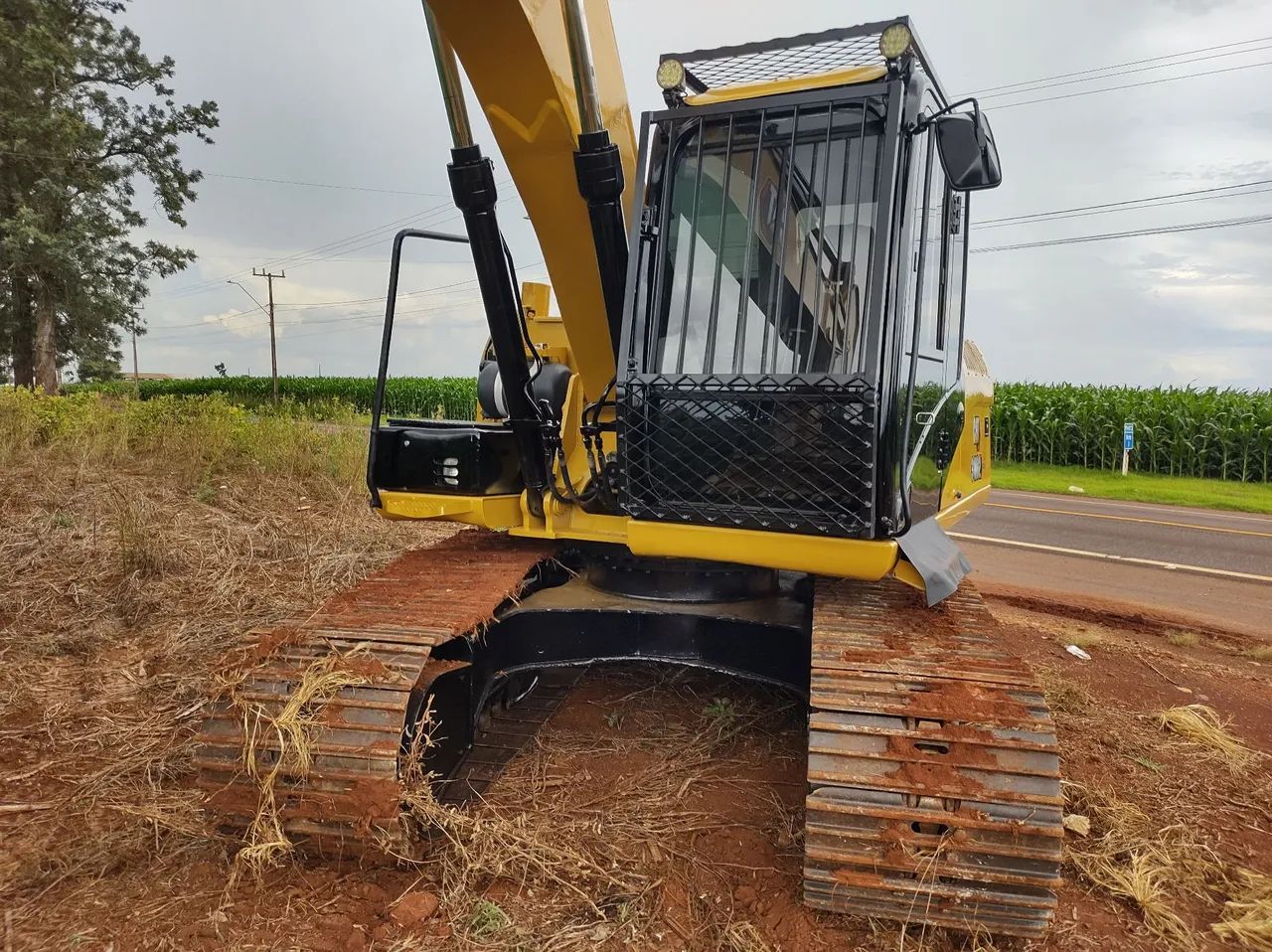 Escavadeira Hidráulica Caterpillar 318D2 - Foto 4