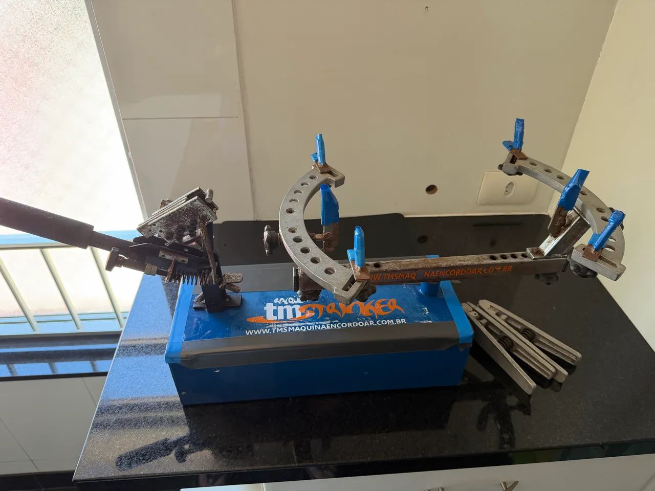 Máquina TMS de Encordoar raquete de tênis (PORTÁTIL) - Foto 4