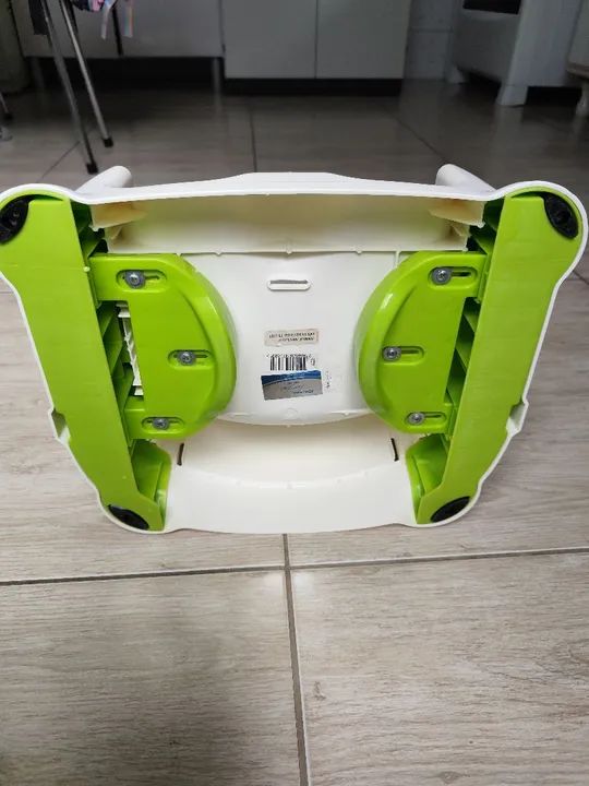 Cadeira de Alimentação Voyage - Verde e Branco - Foto 5