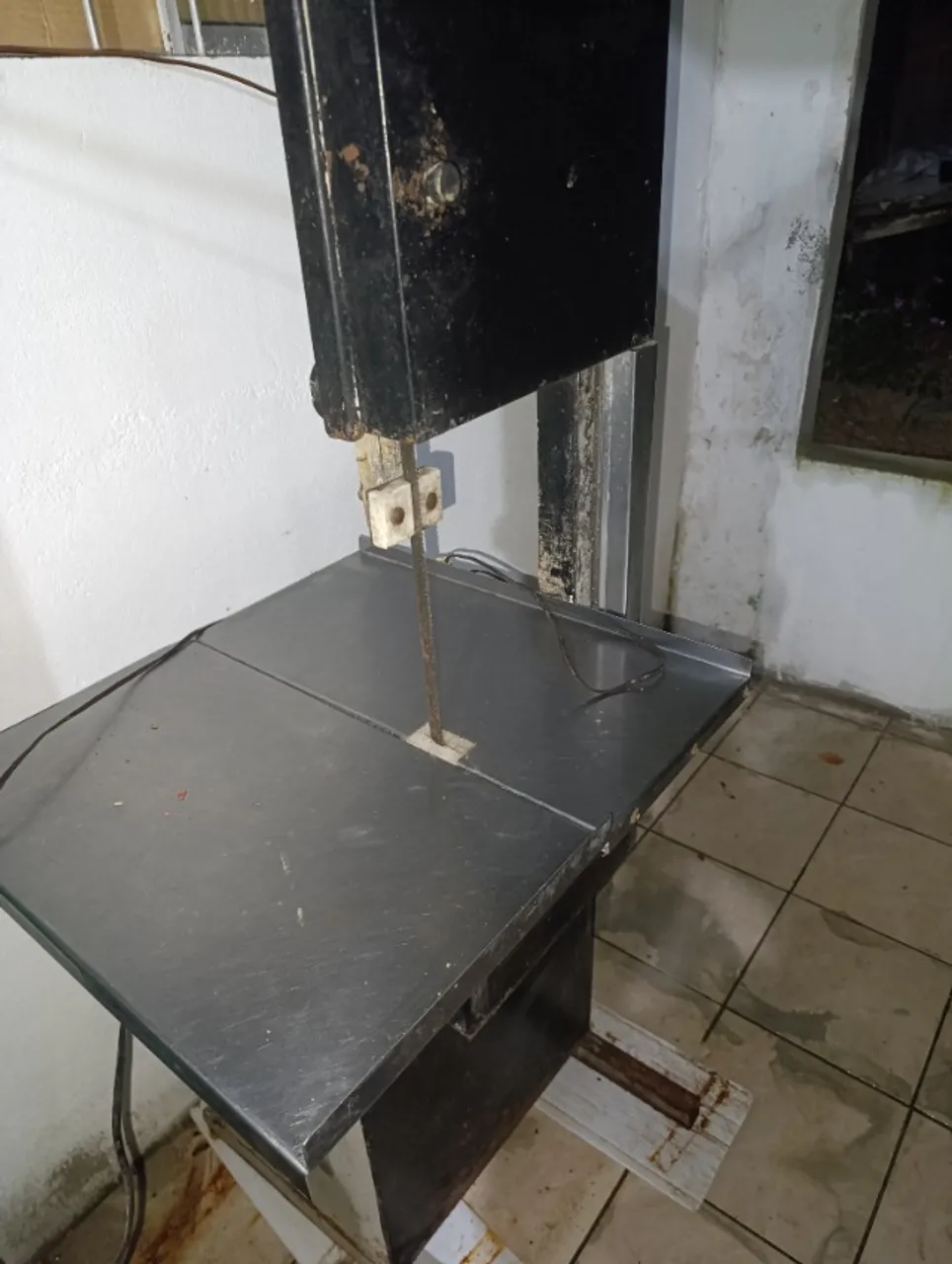 Serra de fita média funcionando perfeitamente ACEITA CARTÃO