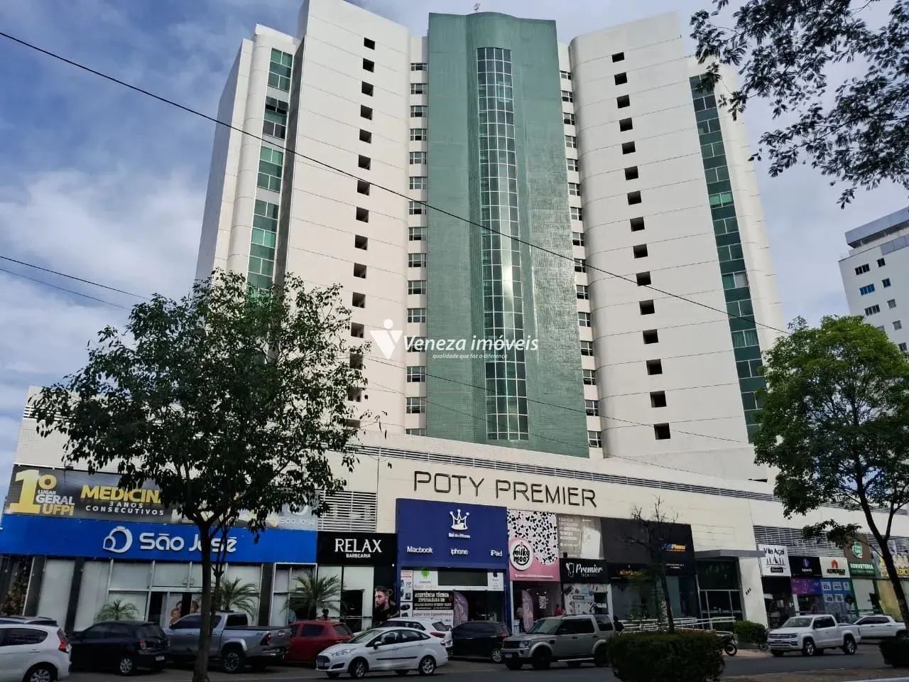 Sala comercial pronta Edifício Poty Premier para aluguel