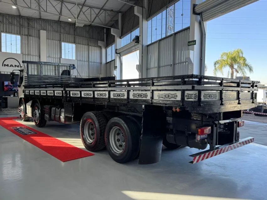 VOLVO VM 330 8X2 2022 - Foto 6