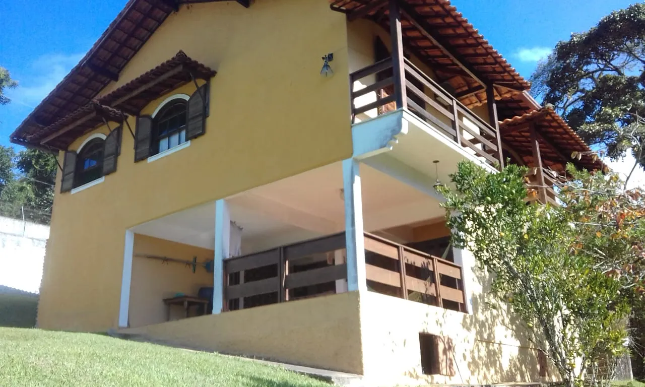 Teresópolis, Casa em Bairro Nobre com área de terreno de 4.000,00m²