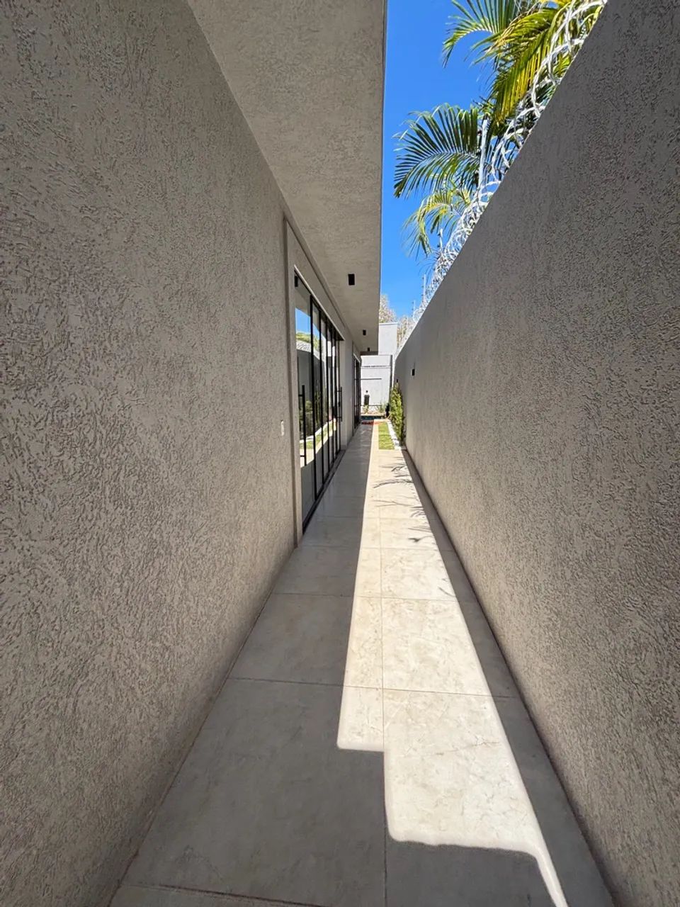 Vendo casa nova alto padrão na 505 sul  - Foto 3