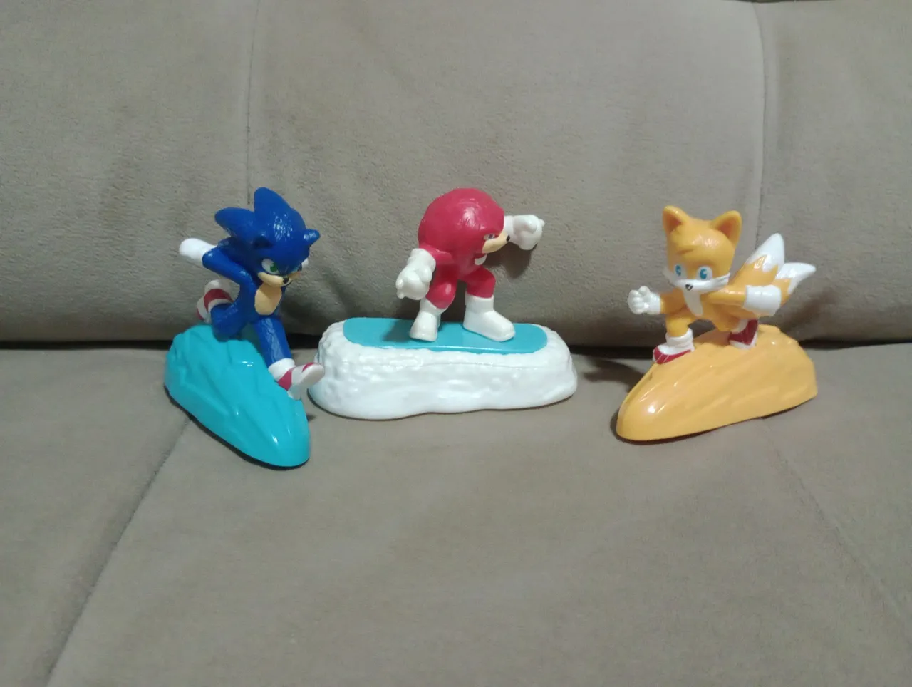 Brinquedos variados