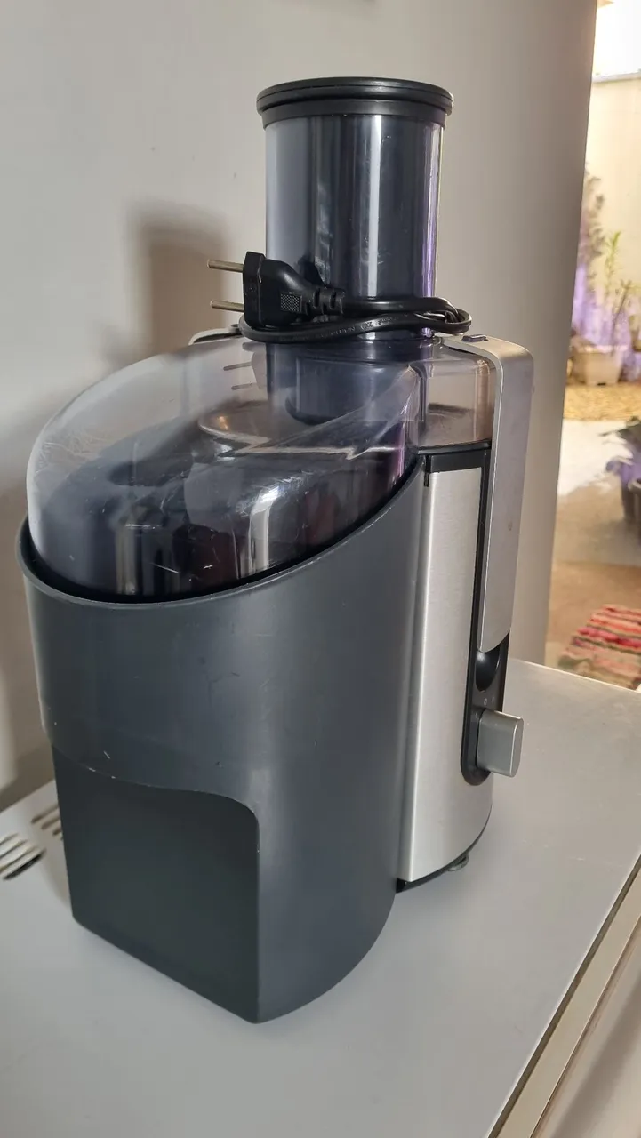 Joicer Philips Walita semi novo!