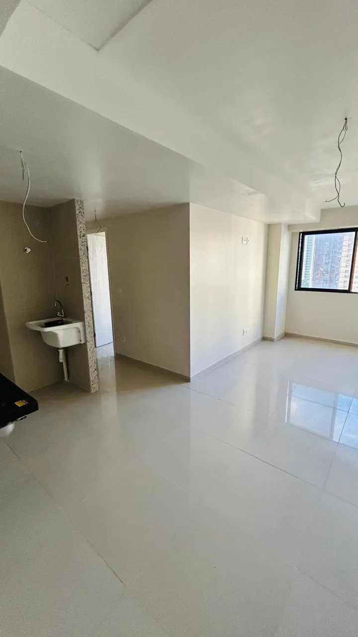 OPORTUNIDADE DE COMPRA NA MELHOR LOCALIZAÇÃO DE BOA VIAGEM - 2 QTOS - SUITE - ANDAR ALTO