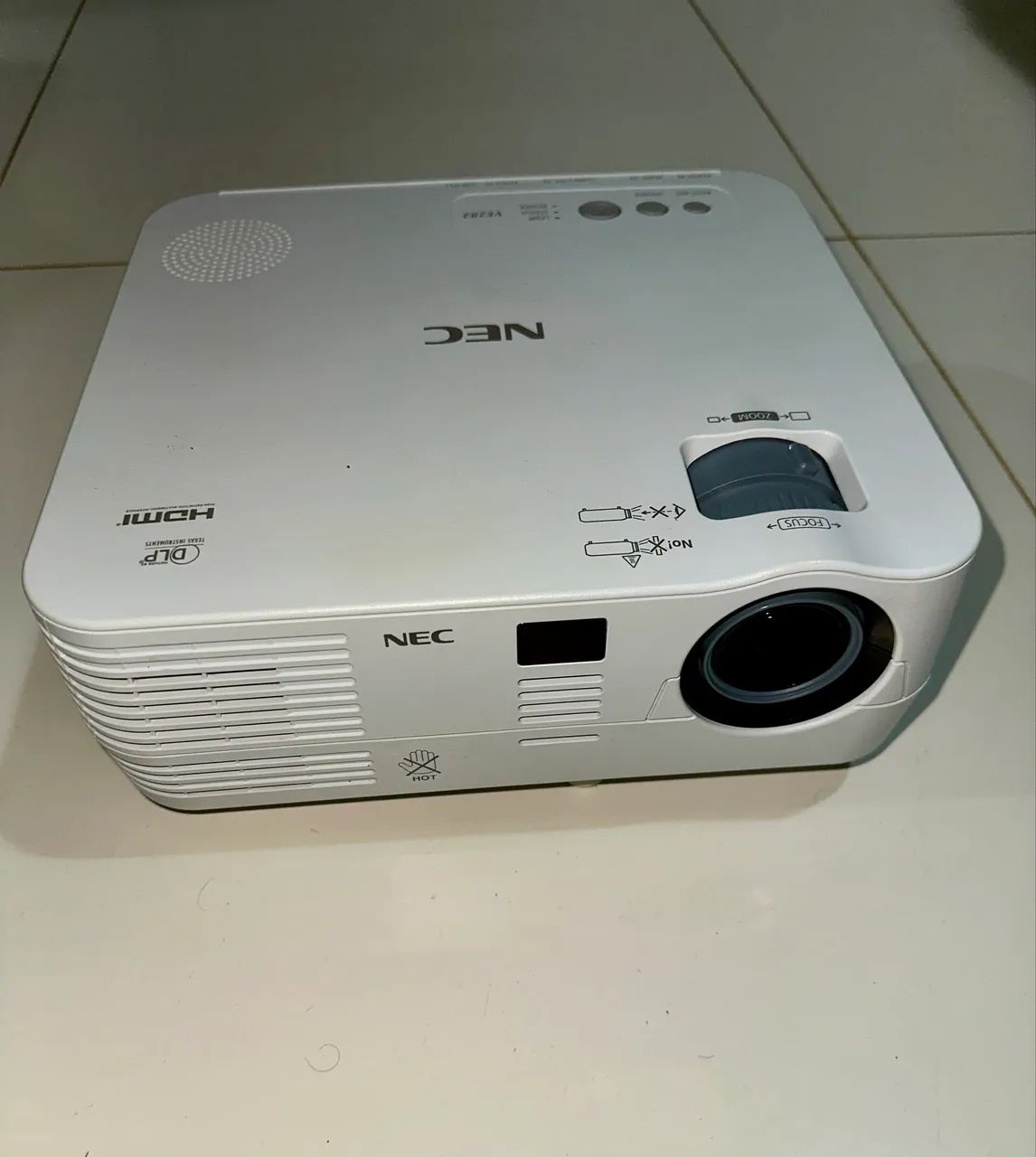 新品未開封 NEC NP-VE282JD データプロジェクター 【公式通販】