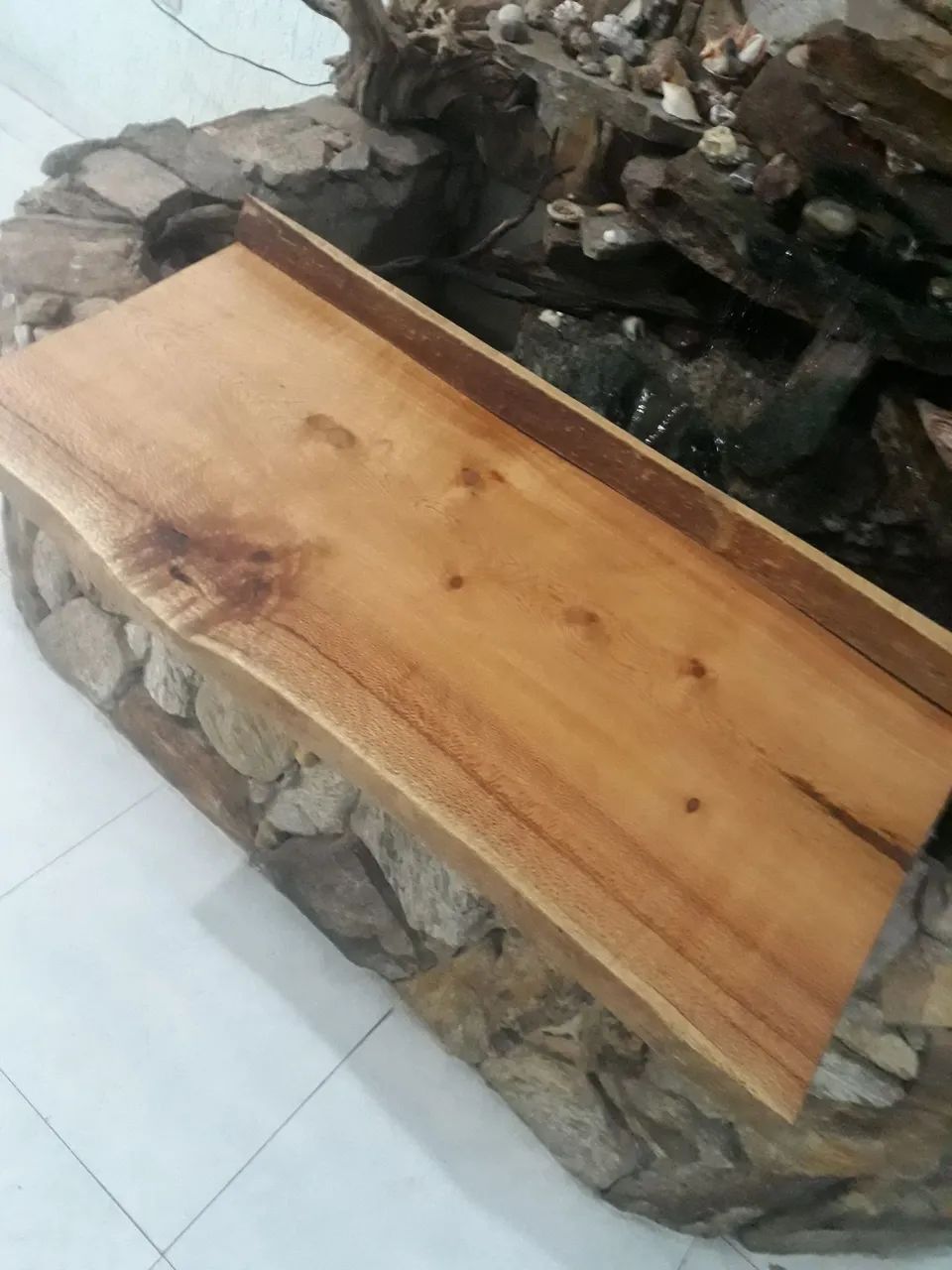 Prancha de madeira rústica pra pia, aparador ou balcão.  