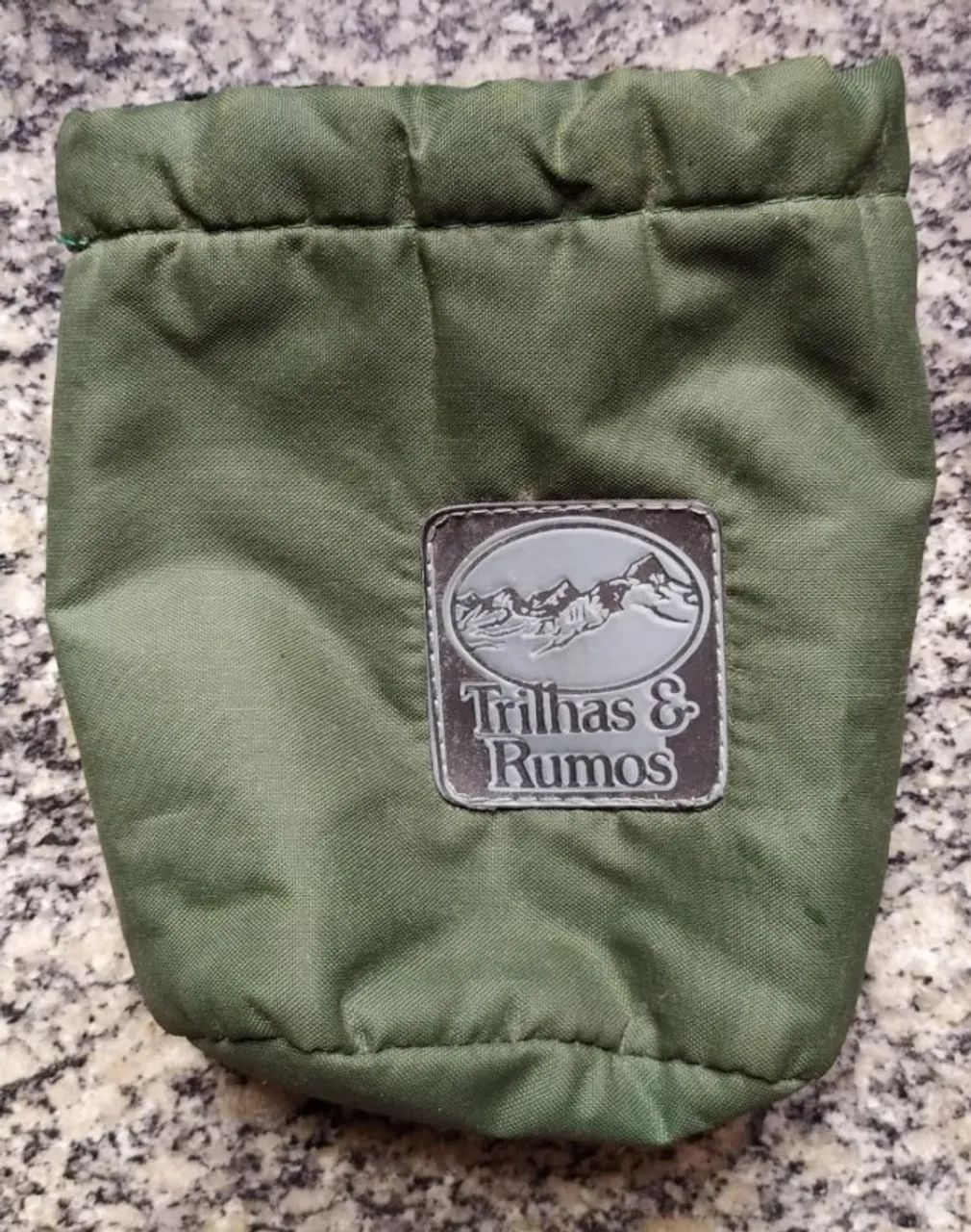 Cantil Trilhas e Rumos Verde Musgo com Capa na mesma cor usado em bom estado  - Foto 3