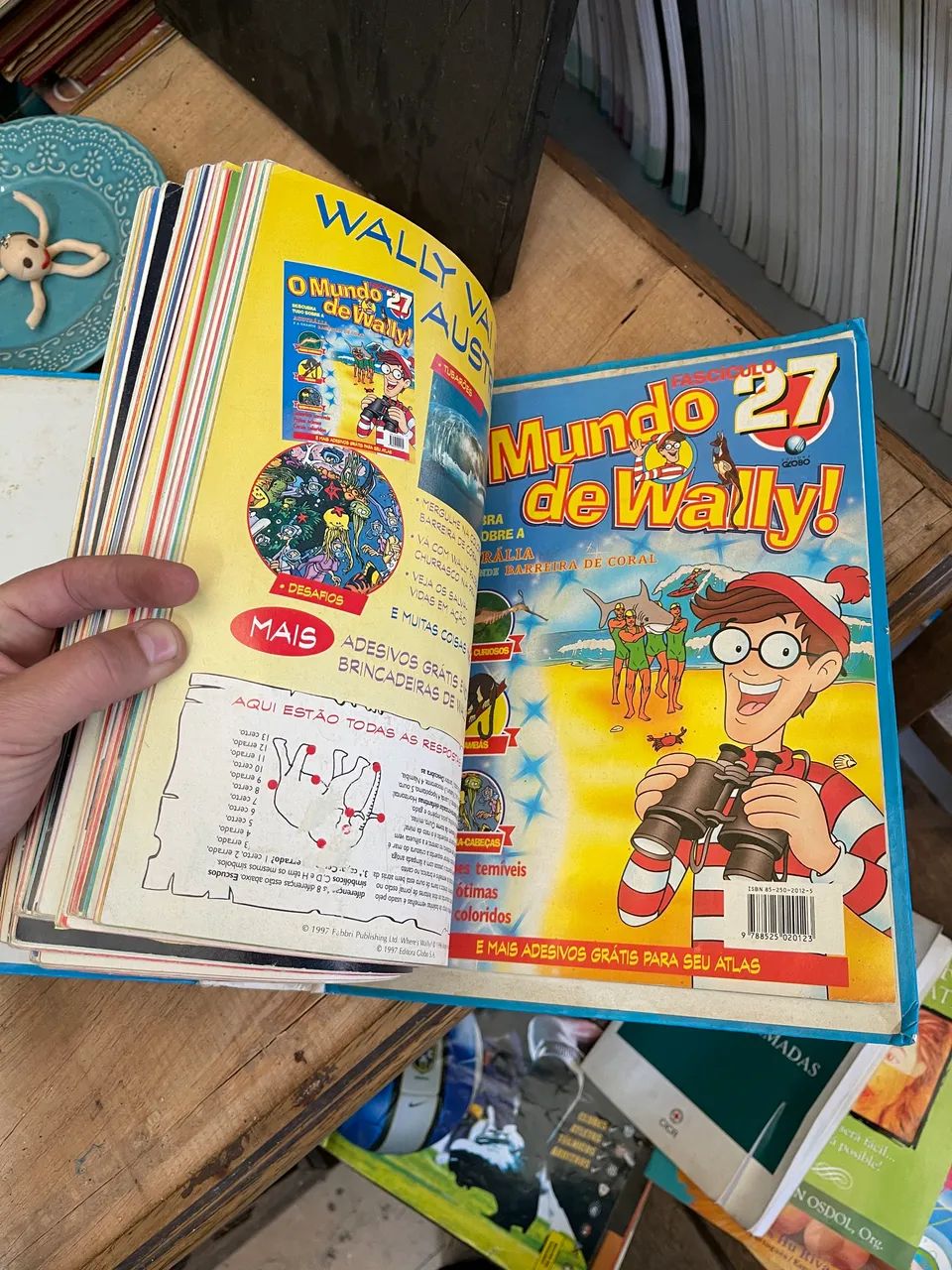 O mundo de wally coleção fichário onde está o Wally volumes - Foto 3