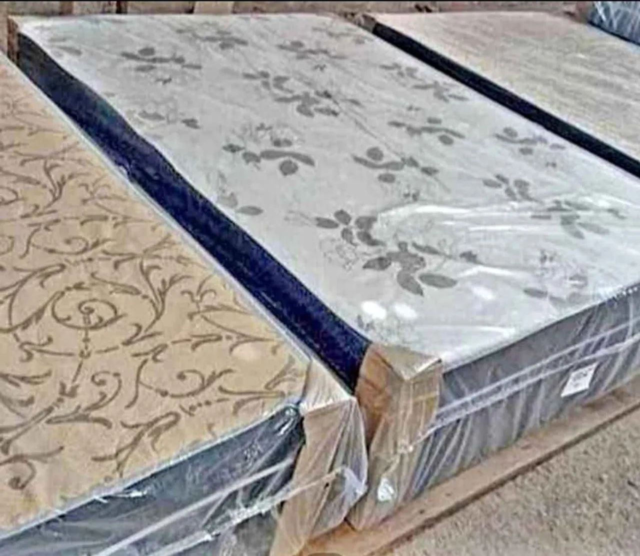 Cama Box  +  Novo solteiro 