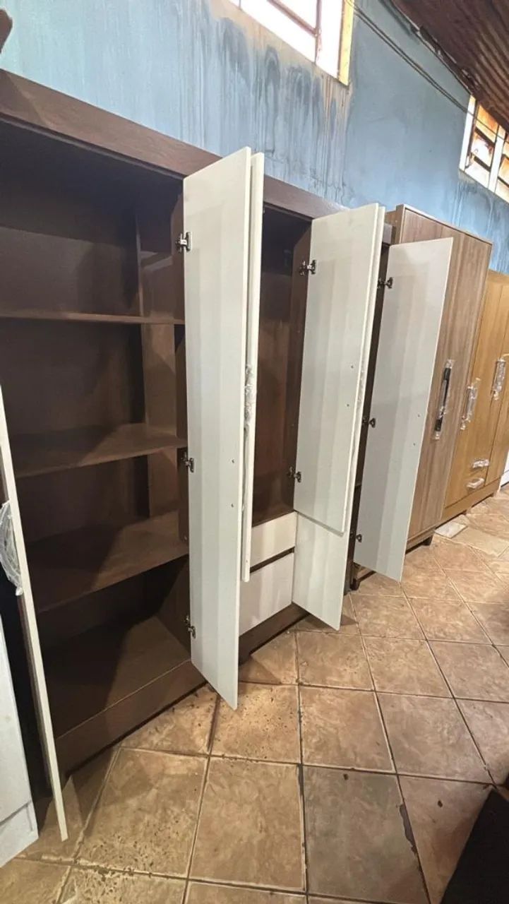 Guarda-Roupas Branco 6 Portas Novo POR 999,99 - Foto 3