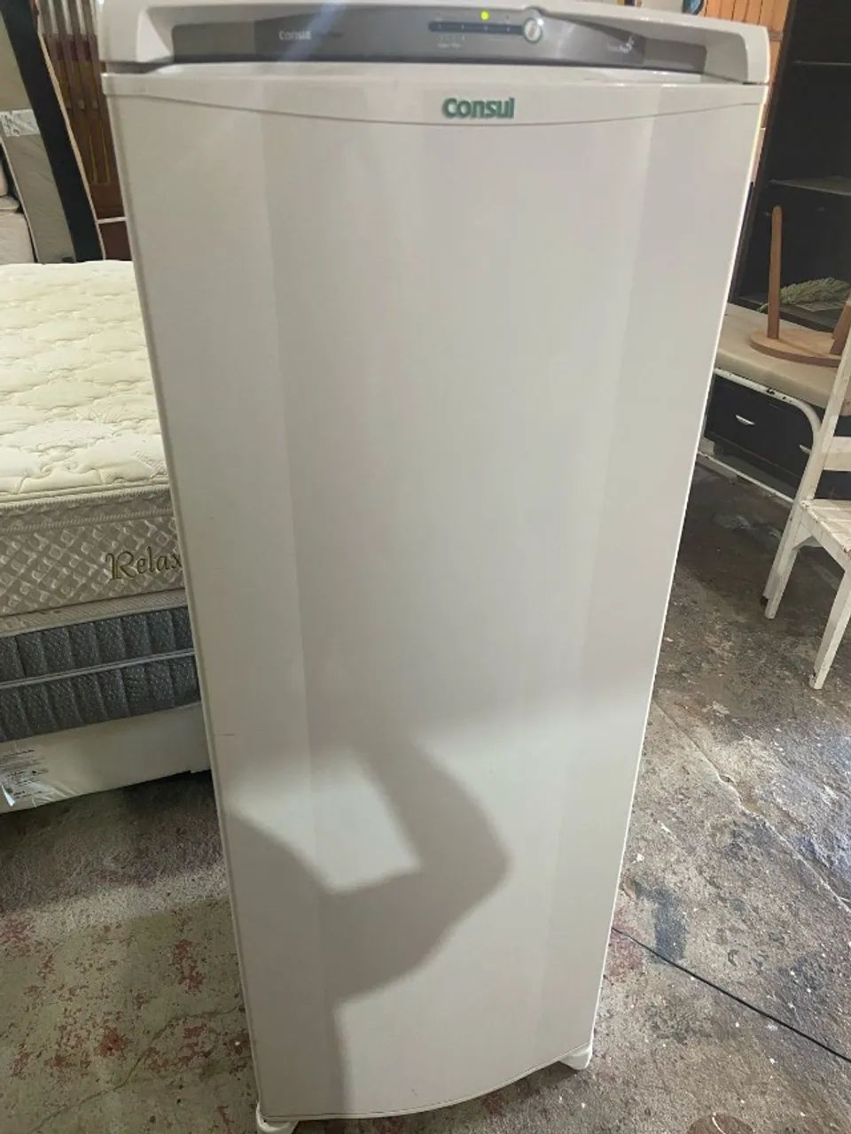 Geladeira consul, frostfree, 1 porta, 370 litros.