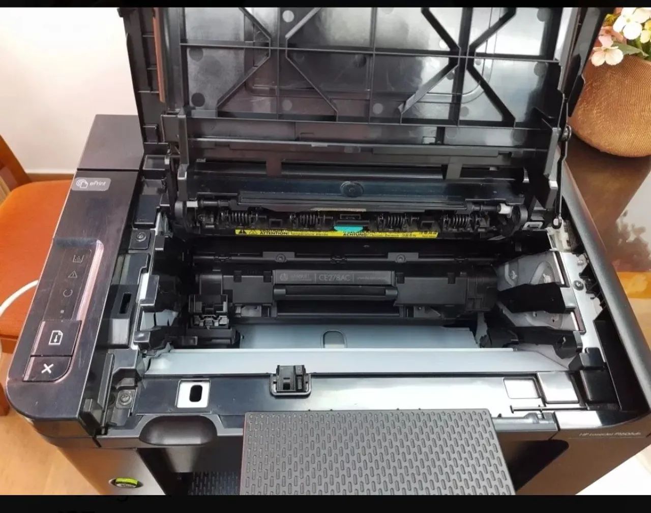 Impressora HP LaserJet Pro P1606DN Semi-Nova  - Foto 5