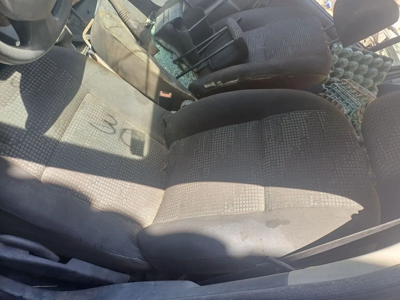 Capô e outras peças Sandero Renault 2010 - Foto 4