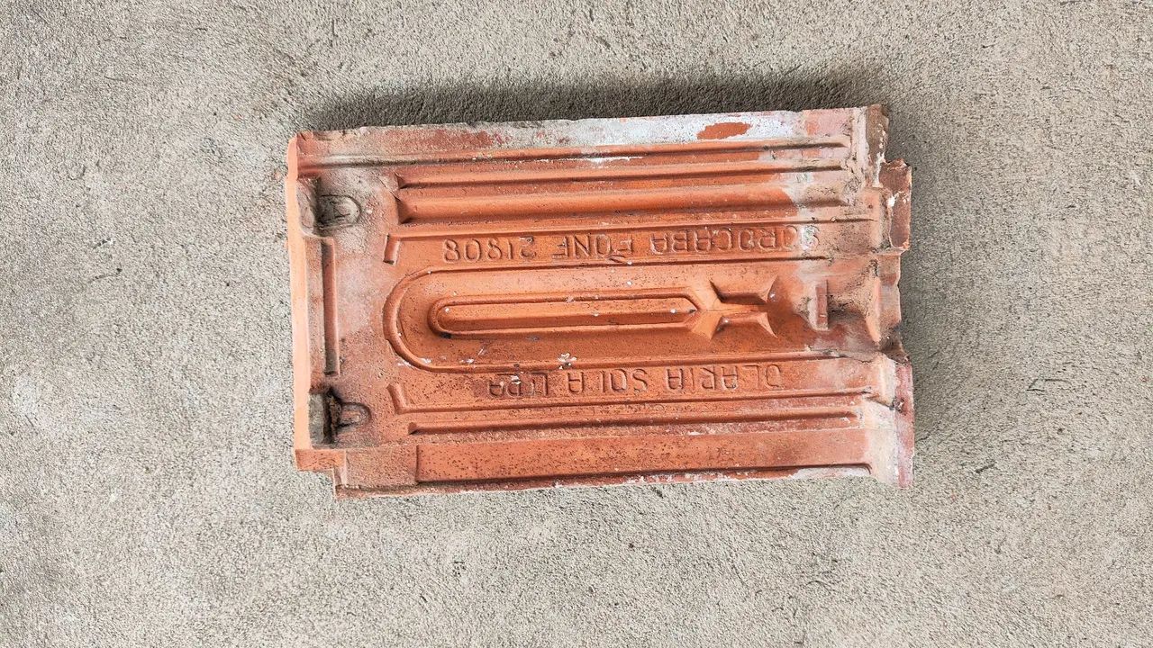 DOAÇÃO - Telhas francesas - Foto 5