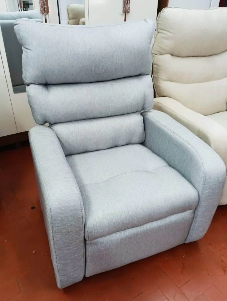 Poltrona Reclinável Kwid.