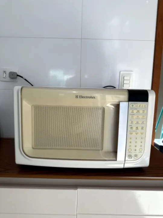 Microondas Electrolux 31L