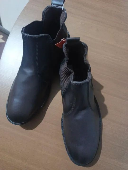 Botas Chelsea Masculinas em Couro - Novo - Foto 2