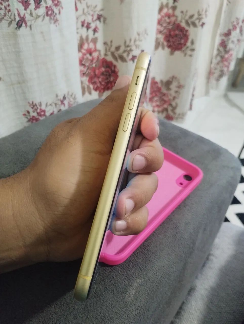 iPhone XR 64GB TODO ORIGINAL BATERIA 76% FACE ID ON - Foto 5