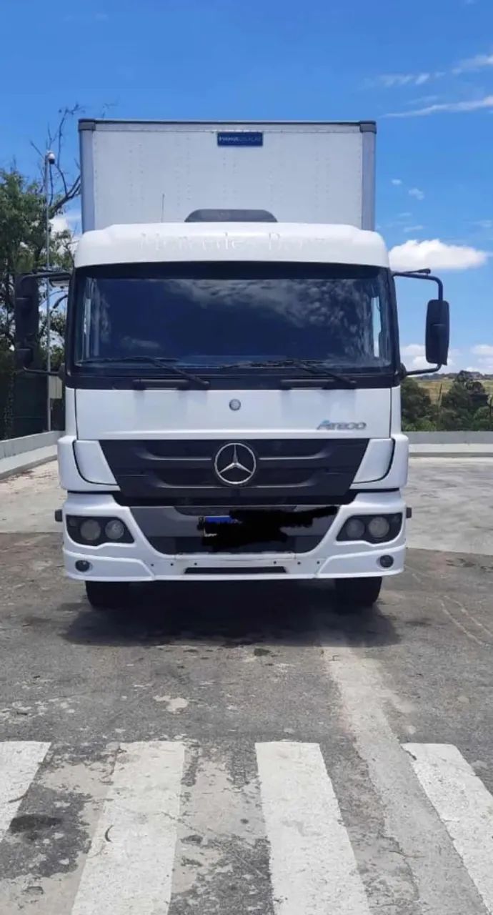 Atego 2426 Baú Seco 2015 - Foto 2
