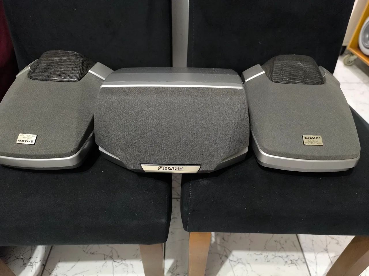 Conjunto de Caixas surround Sharp - Foto 2