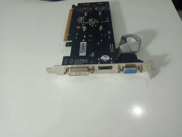 Placa De Vídeo Nvidia Pcyes Geforce 200 Series G210 Pa210g6 (Usado) - Foto 4