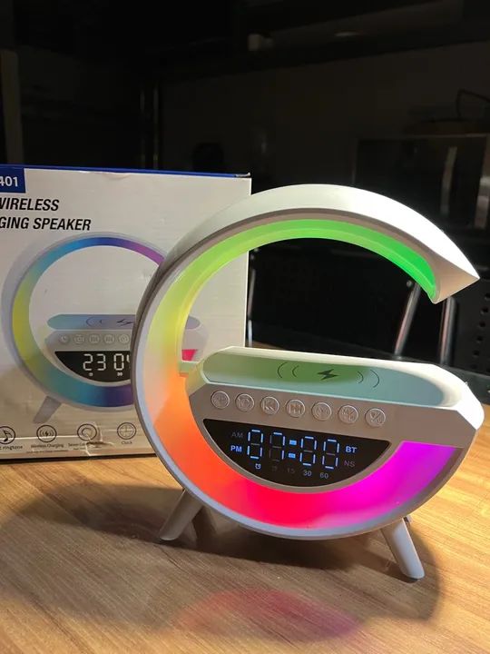 Luminária G RGB Colorida com Relógio Caixa de Som Bluetooth e Carregamento por Indução - Foto 2