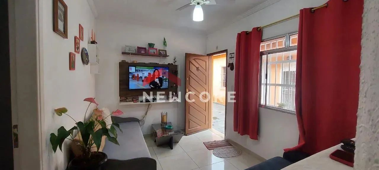Casa de condomínio em Rua Equador - Guilhermina - Praia Grande/SP