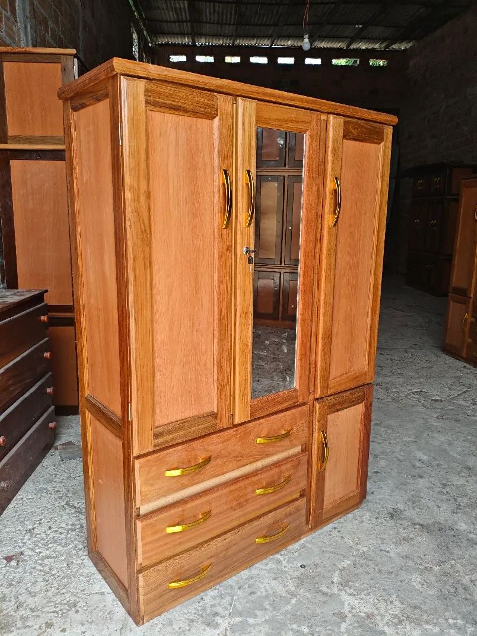 Guarda roupa de solteiro com espelho novo entrega grátis. - Foto 2