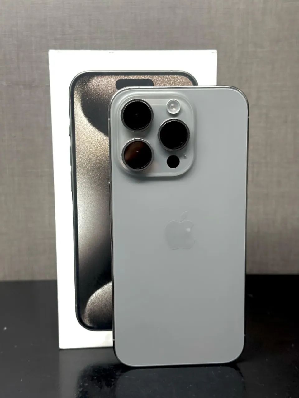 iPhone 15 Pro 128GB  89% Bateria Natural Titanium Possui caixa    - Foto 4