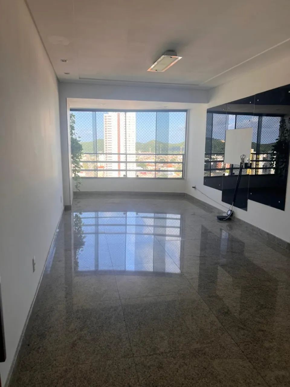 Apartamento com 3 quartos em Lagoa Nova Semi Mobiliado