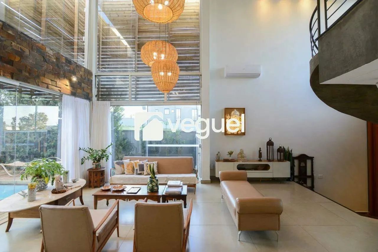 Sobrado de 332m² para alugar no Condomínio Alphaville, Ribeirão Preto/SP.
