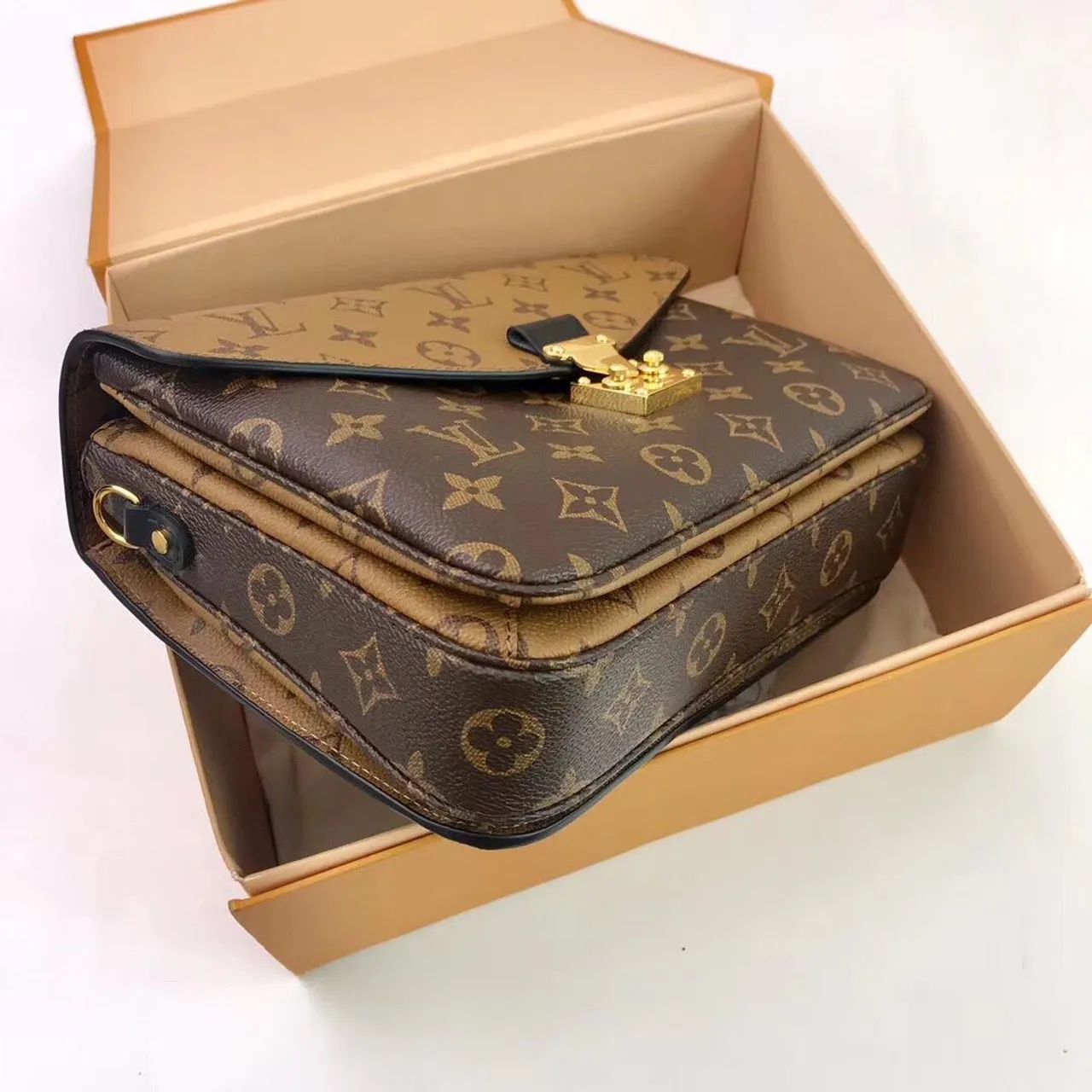 Bolsa Louis Vuitton Metis Bicolor Original - Monogram - Foto 3