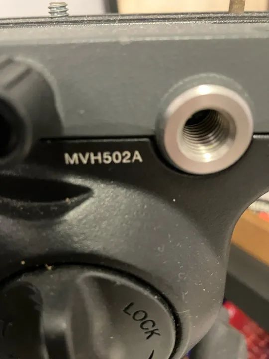 tripe manfrotto em perfeito estado com cabeça hidraulica - Foto 2