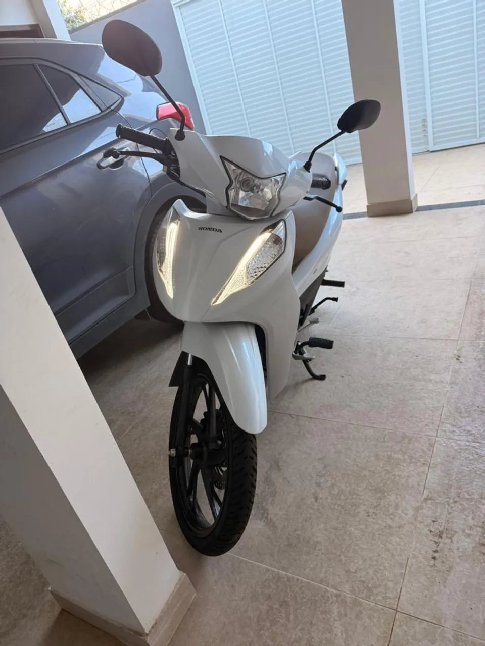 Honda biz ex 125 branca - 2025