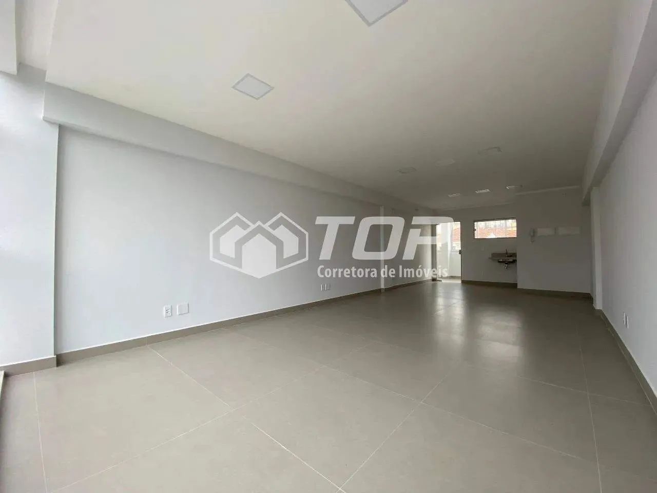 Sala comercial para locação com aprox 43,00m² no bairro Independência - Foto 4