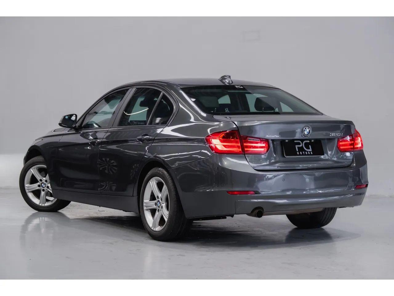 BMW Série 3 320I A 2.0 Turbo/activeflex 16V 184cv 4P, foto 3 de 15